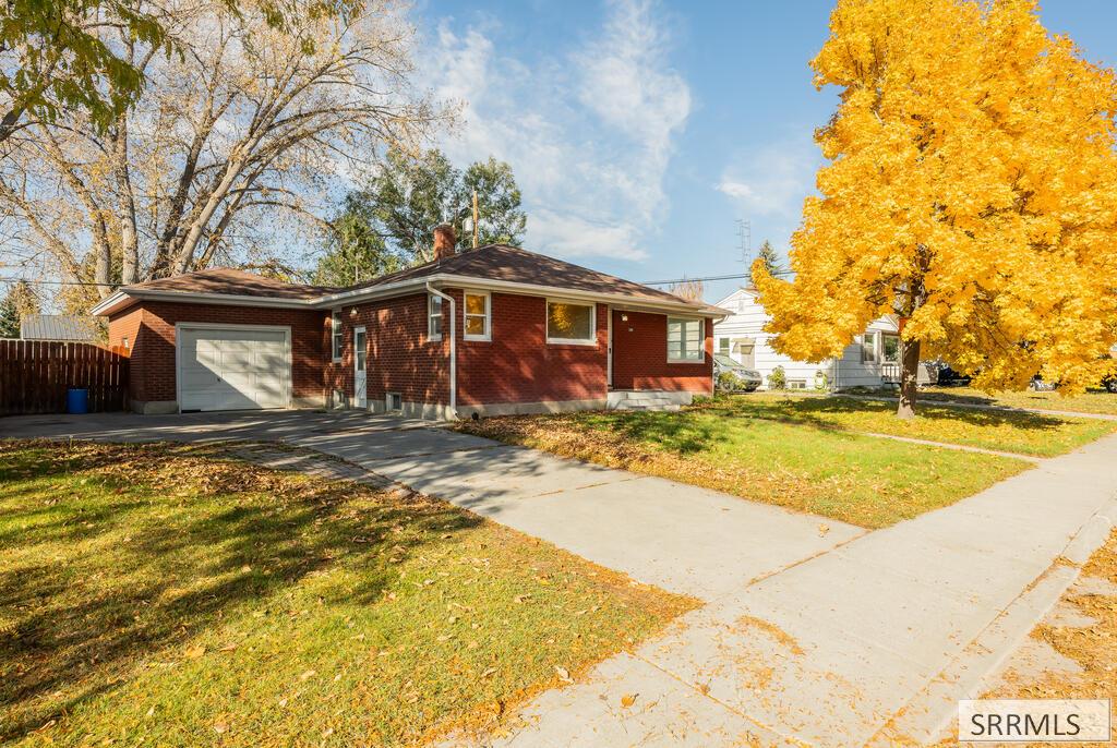 340 S Fanning Avenue, Idaho Falls ID 83401